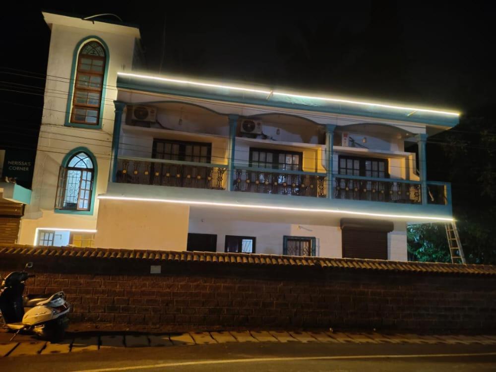 Calangute beach rocks Exterior foto