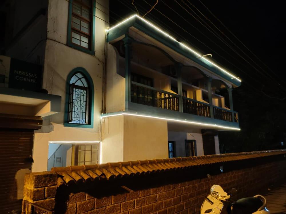 Calangute beach rocks Exterior foto